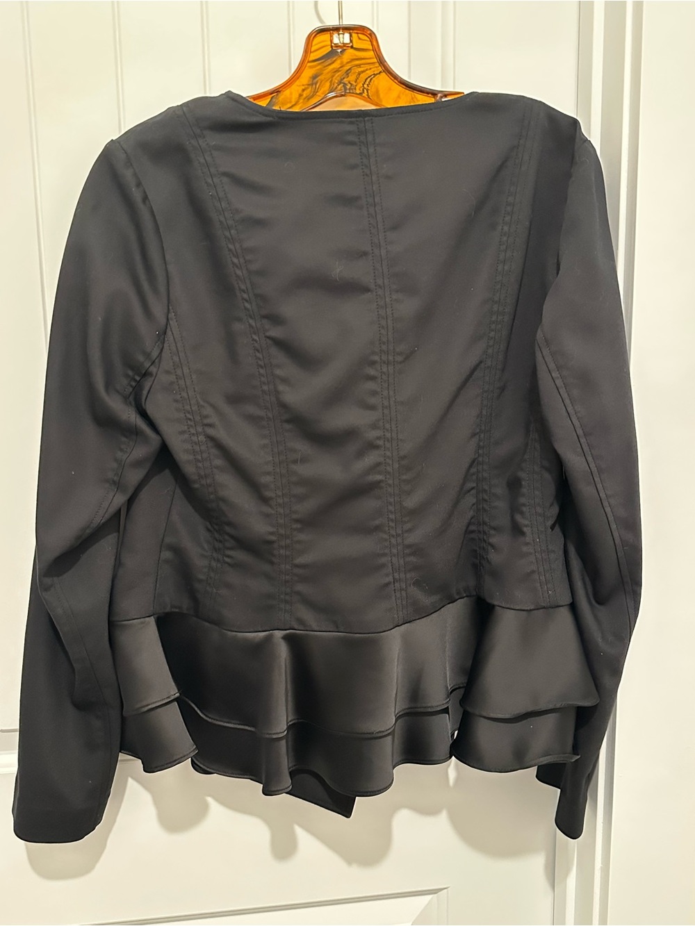 Lane Bryant 12 Black Ruffle-Hem Zip Pocket Jacket size 12 - Picture 2 of 7